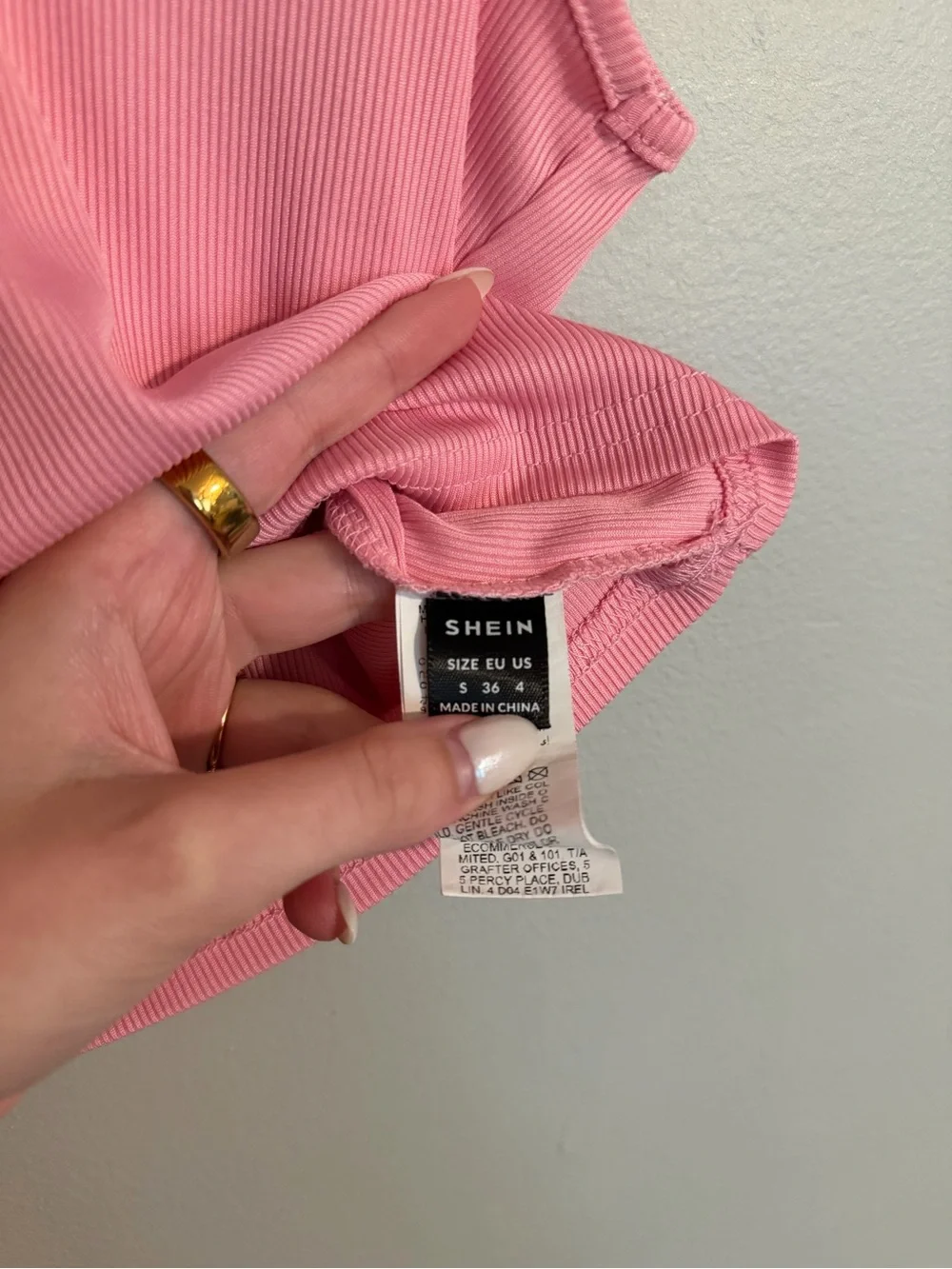SHEIN Pink Ribbed Zip-Up Cropped Tank - Picture 3 of 3